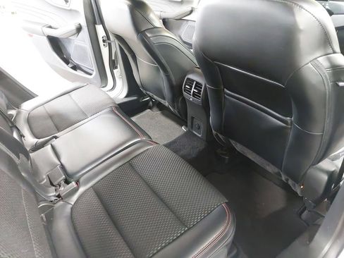 Used 2024 Ford Escape ST-Line AWD/4WD image 11