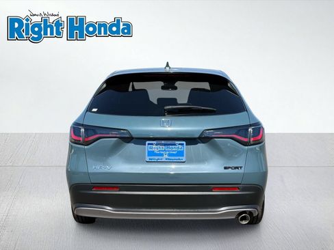 Used 2023 Honda HR-V Sport image 7