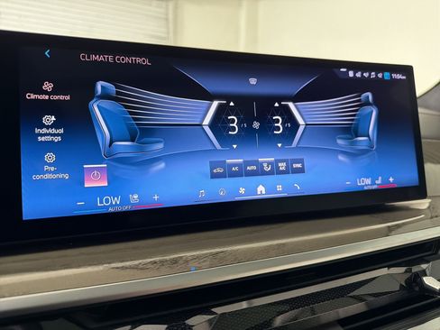 Certified 2024 BMW X7 xDrive40i AWD/4WD image 26