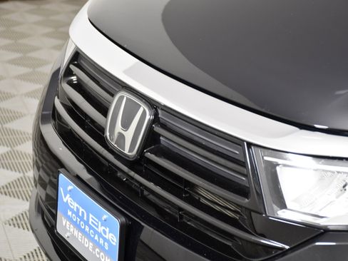 Certified 2024 Honda Odyssey EX-L image 11