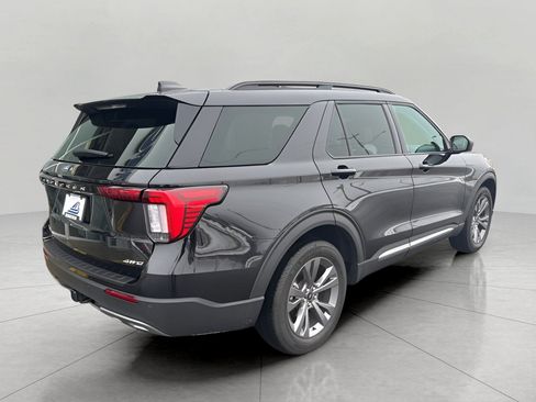 Certified 2025 Ford Explorer Active w/ Active Comfort Package image 20