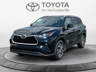 Used 2024 Toyota Highlander XLE AWD/4WD video 1
