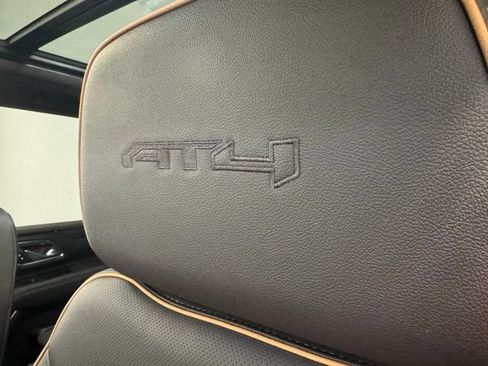 Used 2024 GMC Yukon AT4 w/ Technology Package AWD/4WD image 38