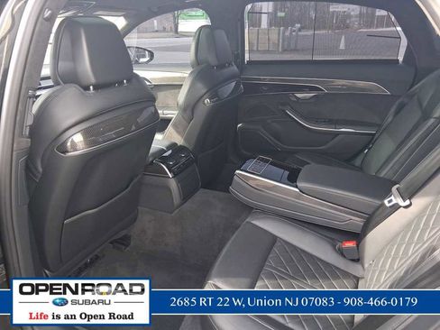 Used 2020 Audi S8 L w/ S8 Executive Package image 10