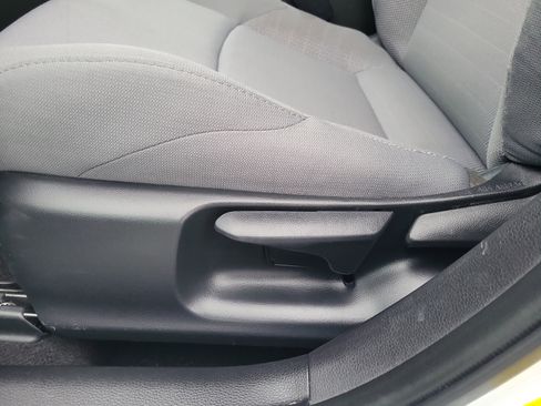 Certified 2025 Toyota Corolla SE image 18