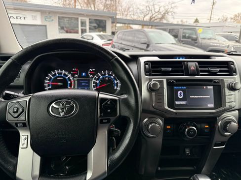 Used 2015 Toyota 4Runner SR5 image 14