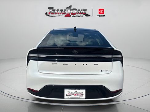 New 2026 Toyota Prius Plug-In Hybrid FWD image 5