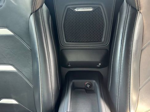 Used 2020 Lamborghini Huracan EVO AWD/4WD image 35