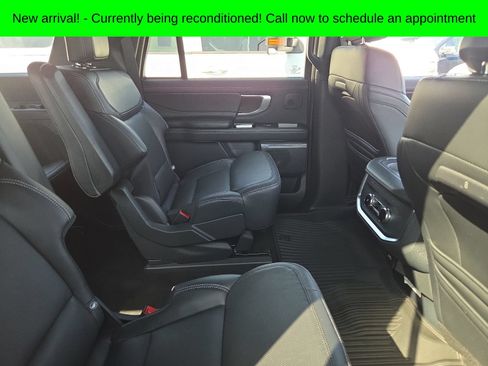 Used 2025 Ford Expedition Max Platinum w/ Stealth Performance Package AWD/4WD image 9