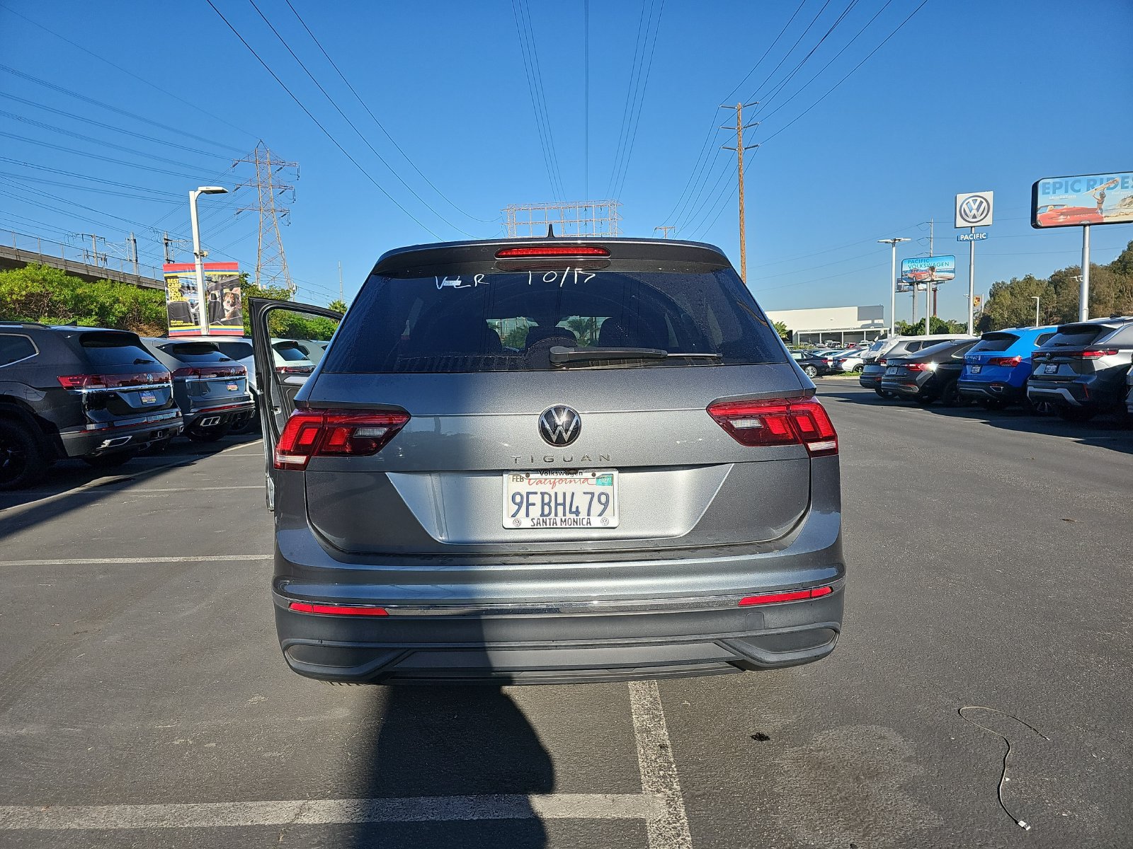 Used 2023 Volkswagen Tiguan S w/ Driver Assistance Package FWD image 11