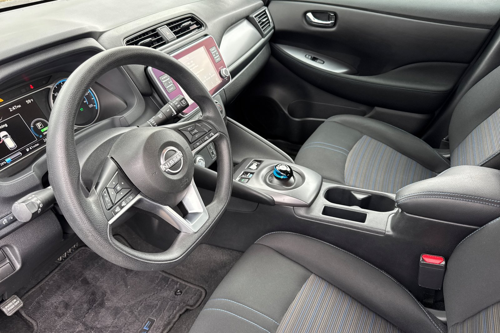 Used 2025 Nissan Leaf S FWD image 10