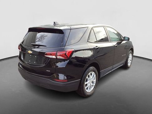Certified 2024 Chevrolet Equinox LS w/ LS Convenience Package AWD/4WD image 5