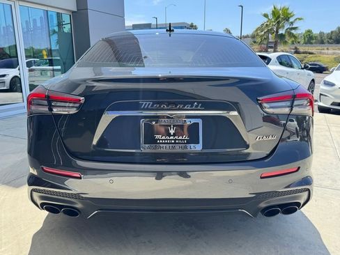 Certified 2023 Maserati Ghibli Modena RWD image 7