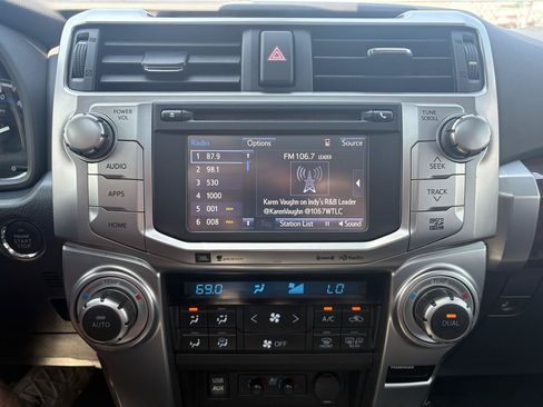 Used 2018 Toyota 4Runner Limited AWD/4WD image 50
