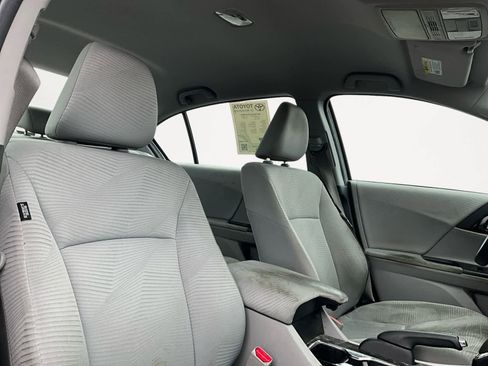 Used 2016 Honda Accord LX image 17