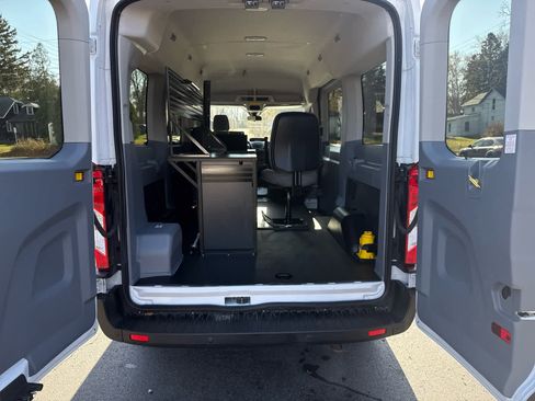 Used 2019 Ford Transit 150 XLT image 14