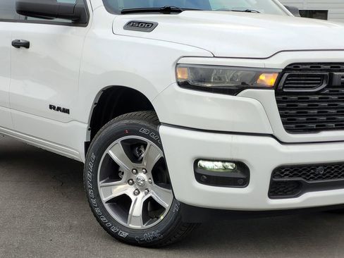 New 2026 RAM 1500 Express image 9