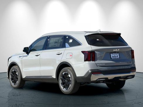 New 2026 Kia Sorento S image 6