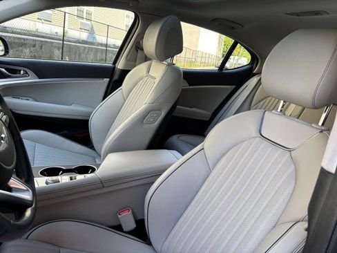 Used 2019 Genesis G70 2.0T Advanced w/ Elite Package AWD/4WD image 10
