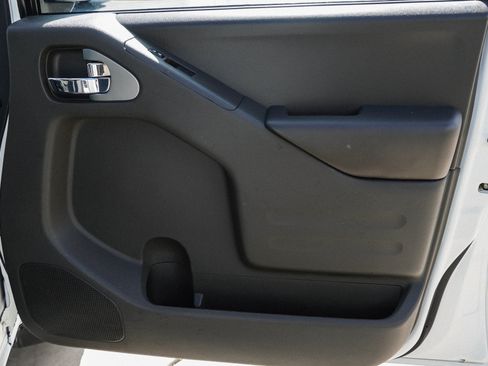 Used 2019 Nissan Frontier SV AWD/4WD image 26