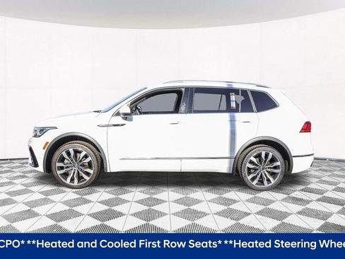 Certified 2022 Volkswagen Tiguan SEL R-Line image 7