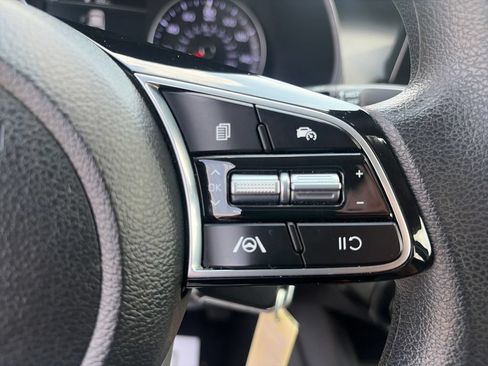 Used 2024 Kia Forte LXS FWD image 36