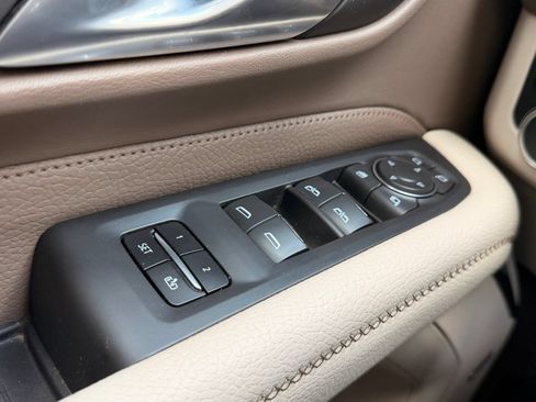 Used 2021 GMC Yukon Denali AWD/4WD image 23