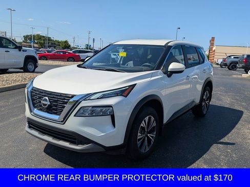 Used 2023 Nissan Rogue SV AWD/4WD image 3