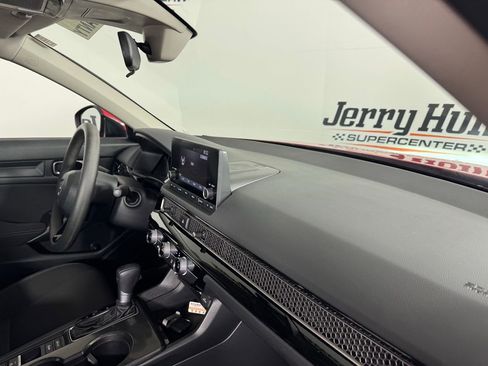 Used 2025 Honda Civic LX image 24