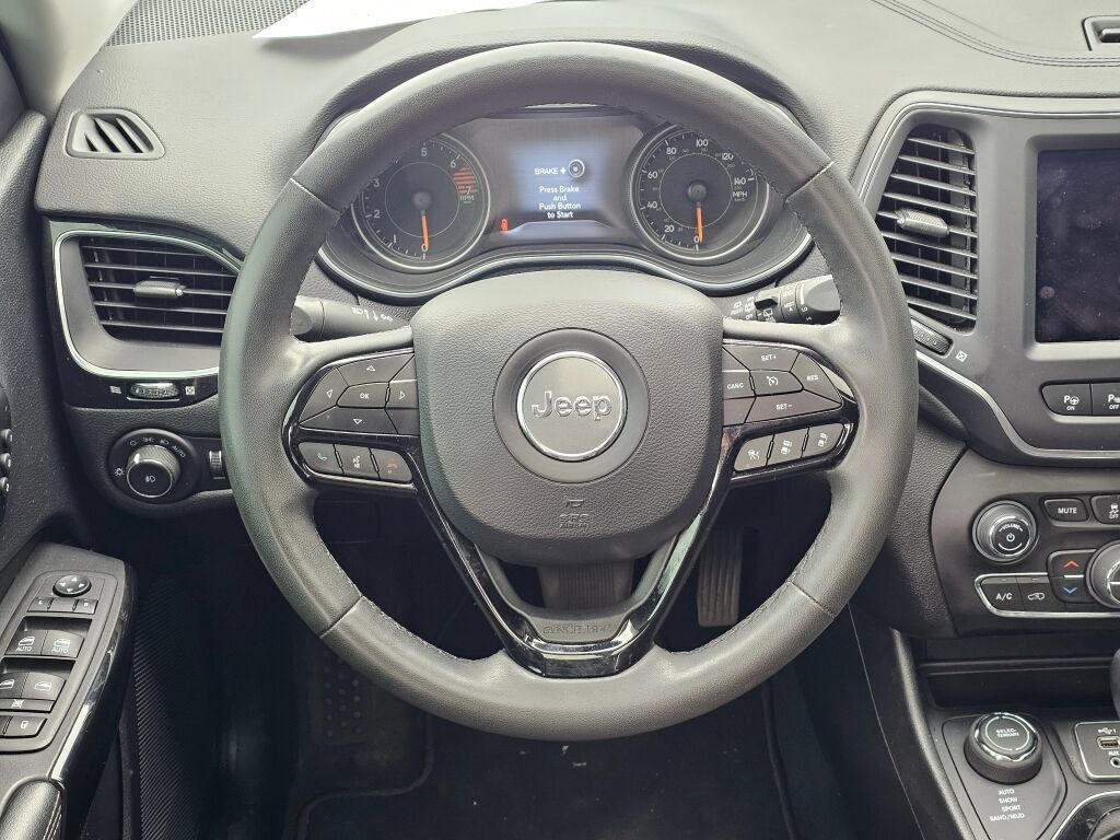Used 2023 Jeep Cherokee Altitude Lux w/ Elite Group AWD/4WD image 19