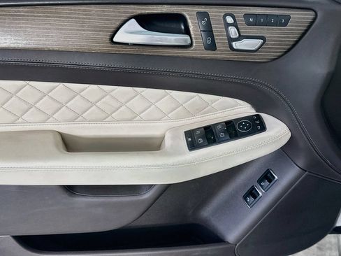 Used 2019 Mercedes-Benz GLS 450 4MATIC w/ Grand Edition Package image 23