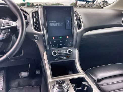 Used 2024 Ford Edge SEL AWD/4WD image 18