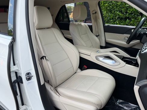 Used 2021 Mercedes-Benz GLE 350 w/ Premium Package image 34