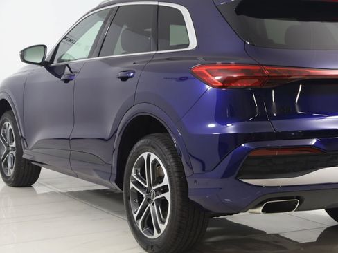 Used 2025 Audi Q5 Premium w/ Convenience Package AWD/4WD image 23