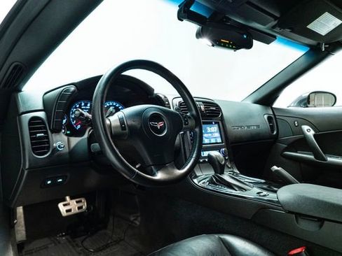 Used 2009 Chevrolet Corvette Coupe w/ Z51 Performance Package image 21