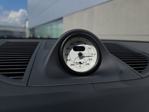 New 2025 Porsche Macan Turbo image 21