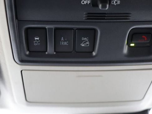 Used 2024 Toyota 4Runner SR5 image 26