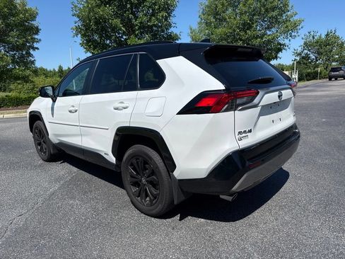 Used 2024 Toyota RAV4 XSE AWD/4WD image 4