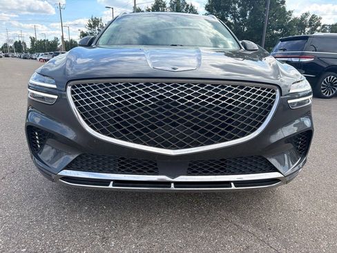 Used 2025 Genesis GV70 2.5T AWD/4WD image 3