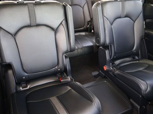 Used 2024 Honda Pilot EX-L image 18