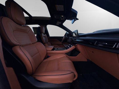 Certified 2023 Lincoln Aviator Black Label w/ Dynamic Handling Package image 15