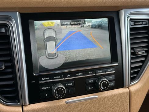 Used 2016 Porsche Macan S image 35