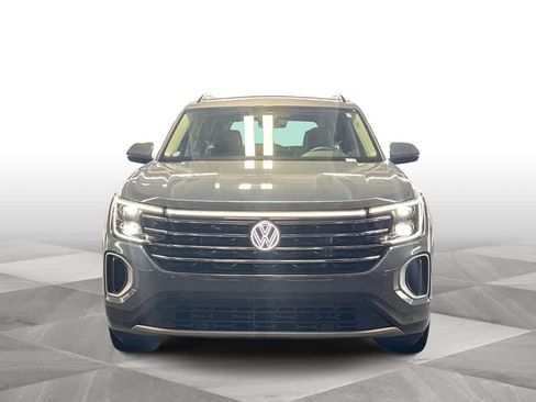 Used 2026 Volkswagen Atlas SE FWD image 3