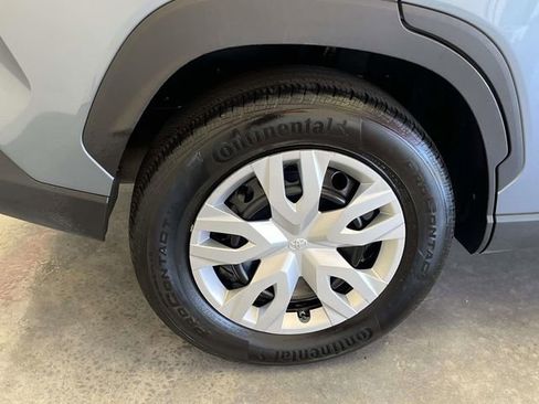 Certified 2024 Toyota Corolla Cross L image 3