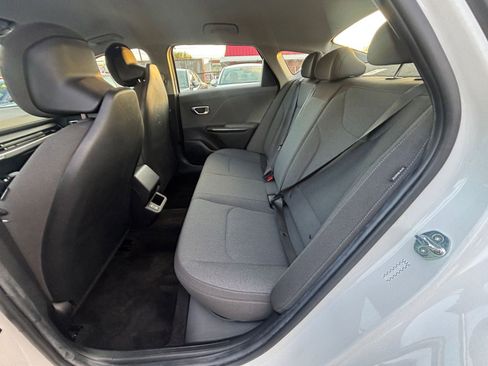 Used 2025 Kia K4 LXS image 27
