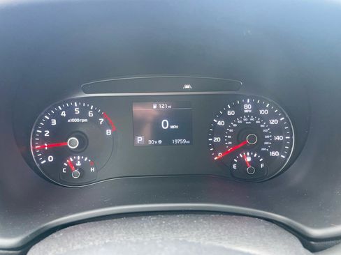 Used 2022 Kia Soul LX w/ Technology Package image 13