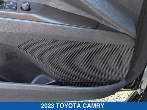 Used 2023 Toyota Camry SE image 14