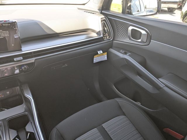 New 2026 Kia Sorento LX FWD image 15