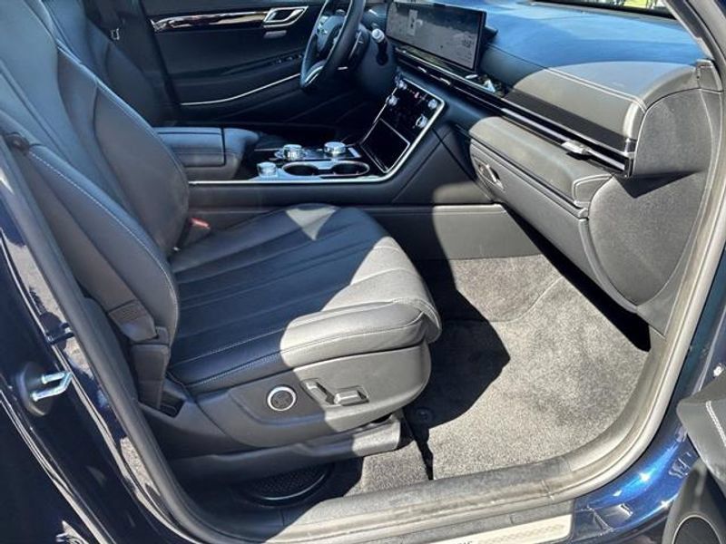 Used 2025 Genesis GV80 2.5T Standard AWD/4WD image 20