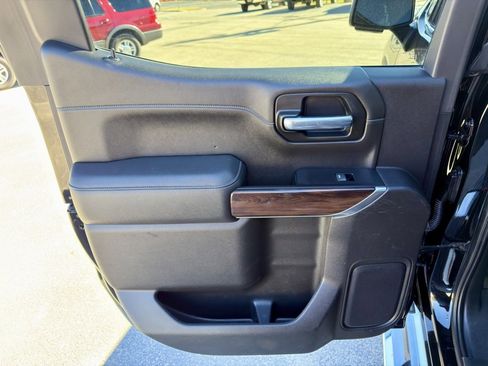 Used 2022 GMC Sierra 1500 SLT image 29